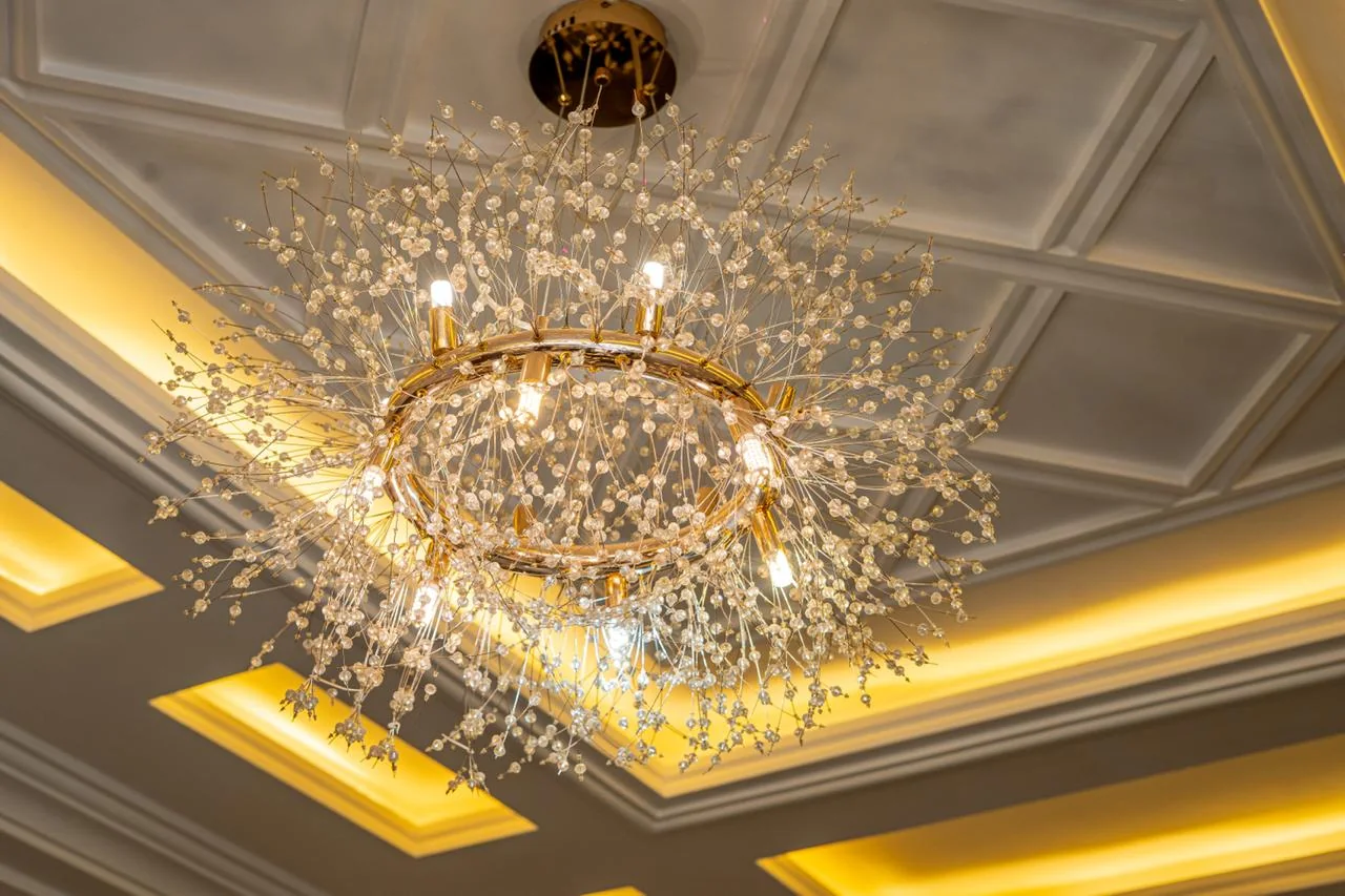 Lustre et éclairage chaleureux